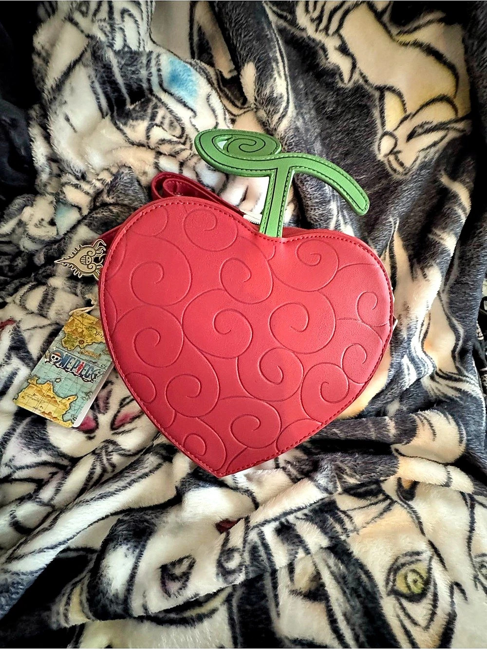 One Piece Heart Crossbody Bag in Red & Green NWT